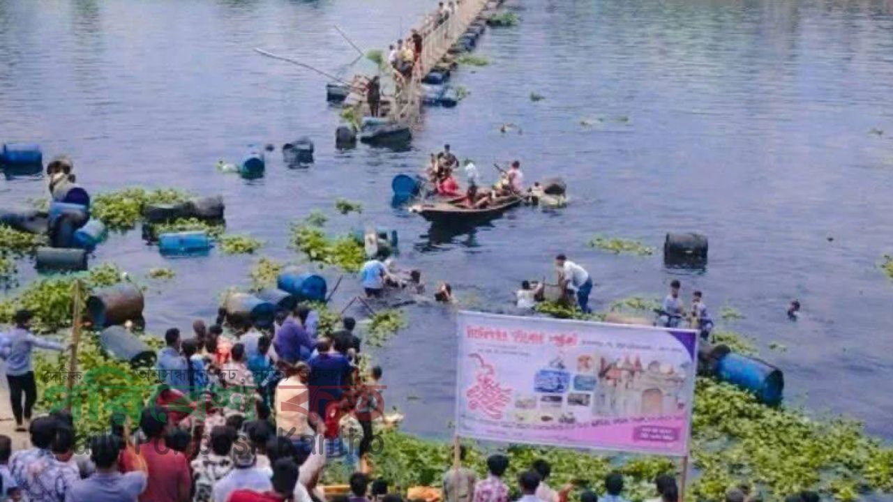 ব্রহ্মপুত্রে ঈদ ট্র্যাজেডি: ভাসমান সেতু উল্টে ৪ জন নিহত