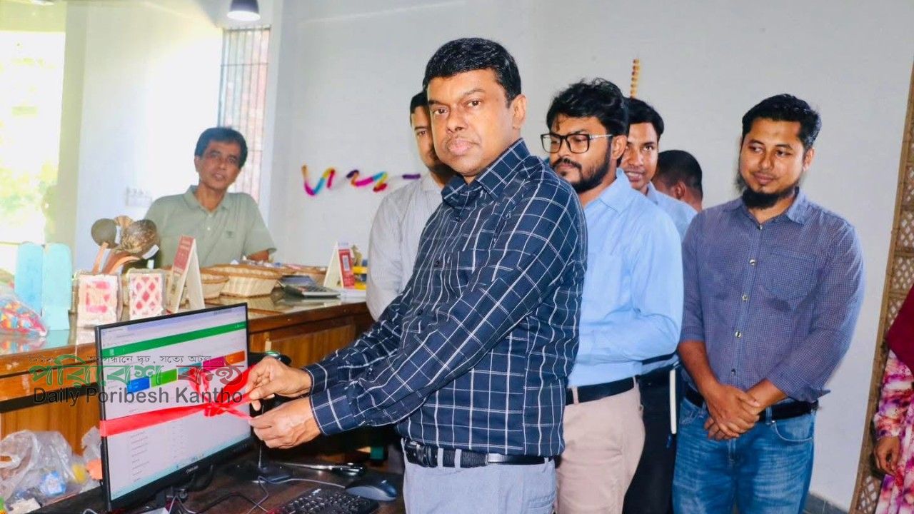 সোনারগাঁওয়ের ‘লোকজ’ শপে ডিজিটাল বিক্রয় সেবা চালু