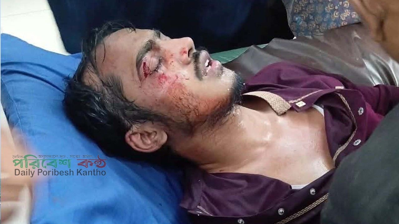জবিতে ছাত্রদল-শিবির রণক্ষেত্র: সাংবাদিকসহ আহত অনেক