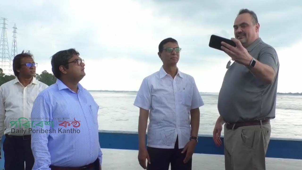 তিস্তা ব্যারেজ পরিদর্শনে মার্কিন রাষ্ট্রদূত ব্রেন্ট টি. ক্রিস্টেনসেন
