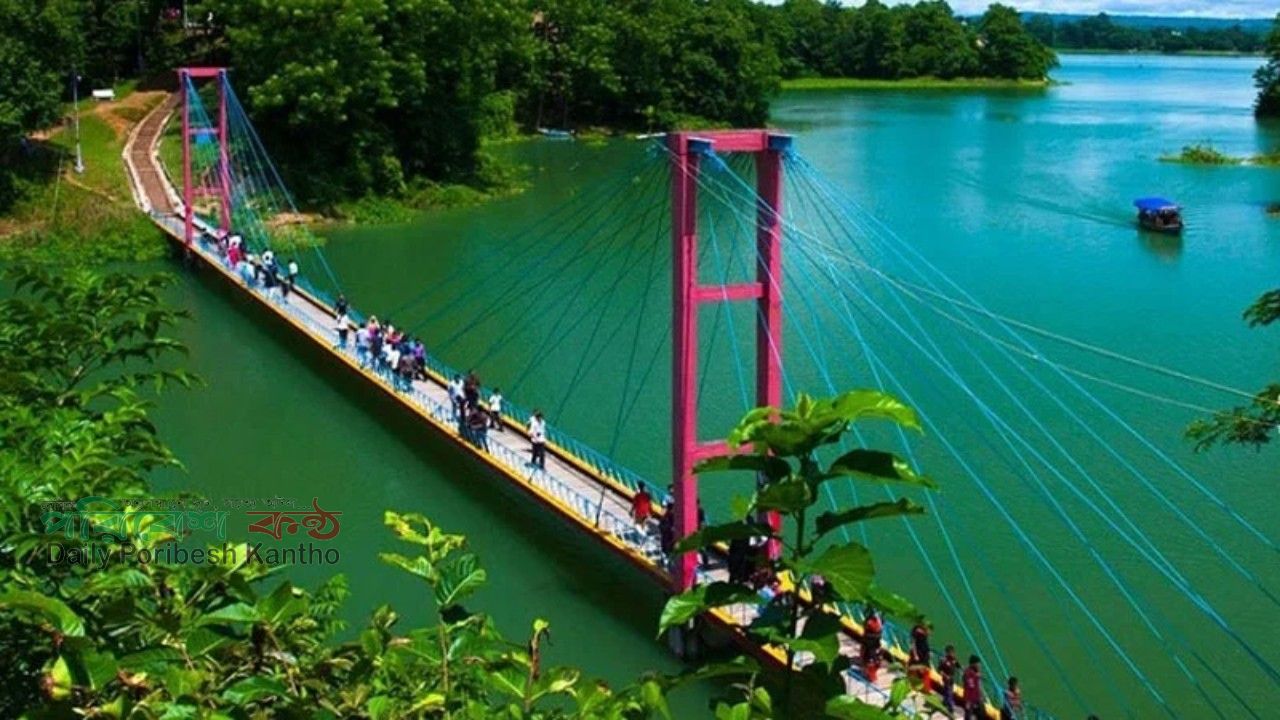 পর্যটক বাড়লেও মেলেনি ন্যূনতম নাগরিক সুবিধা