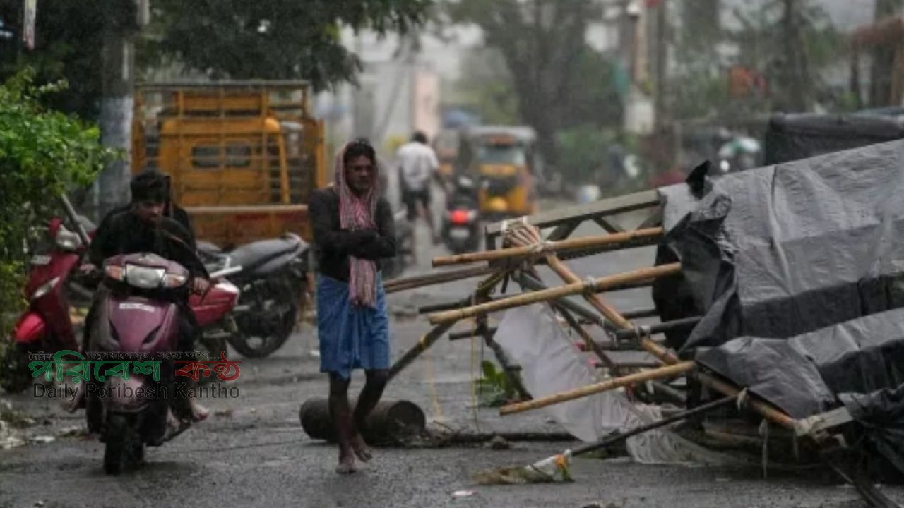 ঘূর্ণিঝড় অর্নবের তাণ্ডবে লন্ডভন্ড ভারত